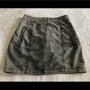 Vintage gray wash “Jean” skirt. Size small